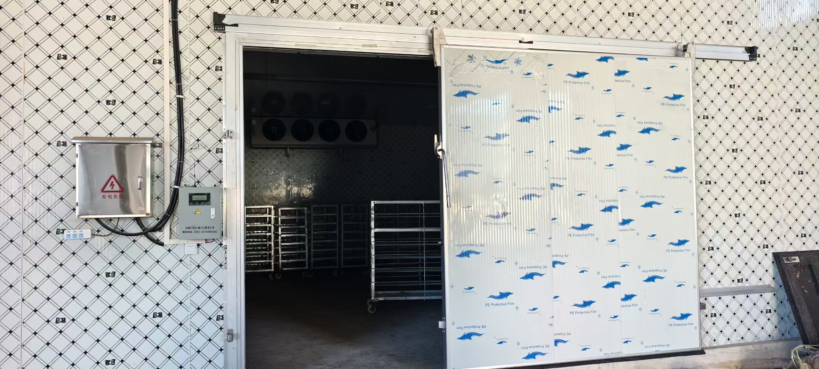 <a href='/tags/212.html' class='tagsall' title='冷库'>冷库</a>门40.jpg